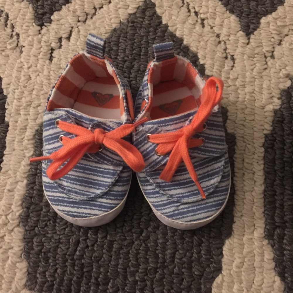 5-8 month Roxy shoes